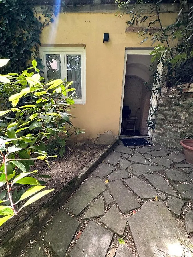 Hotel Dependance In Giardino Storico Florenz Italien
